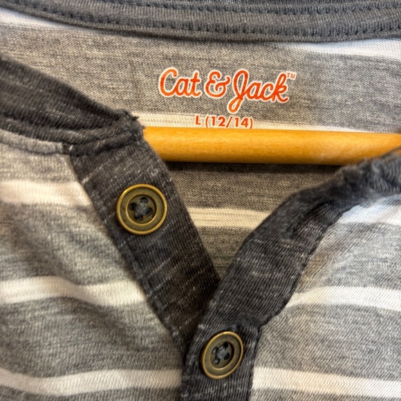 Cat & Jack Black and Gray Short Sleeve Tee - Picture 3 of 3